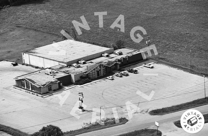 Ravenna Bowl - 1982 Aerial